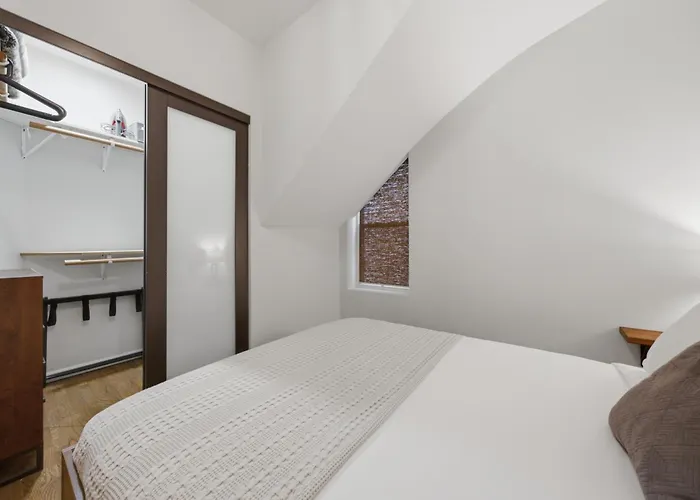 Apartment Wicker Park 1-br Walk To Train & Grocery Easy Downtown Access Chicago